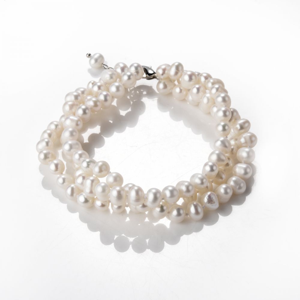 Amazon.com: 8-9 MM Cultured Freshwater Baroque Pearls Stretch Bracelet 8  Inch, Natural White Color : Handmade Products